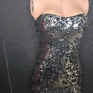 Black Sequin Strapless Mini Dress – Party/Clubwear